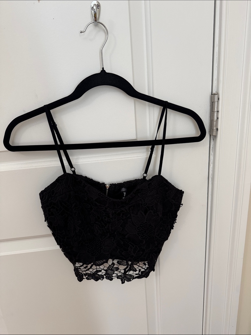 Design Lab Lord & Taylor Black Lace Cropped Cami Top